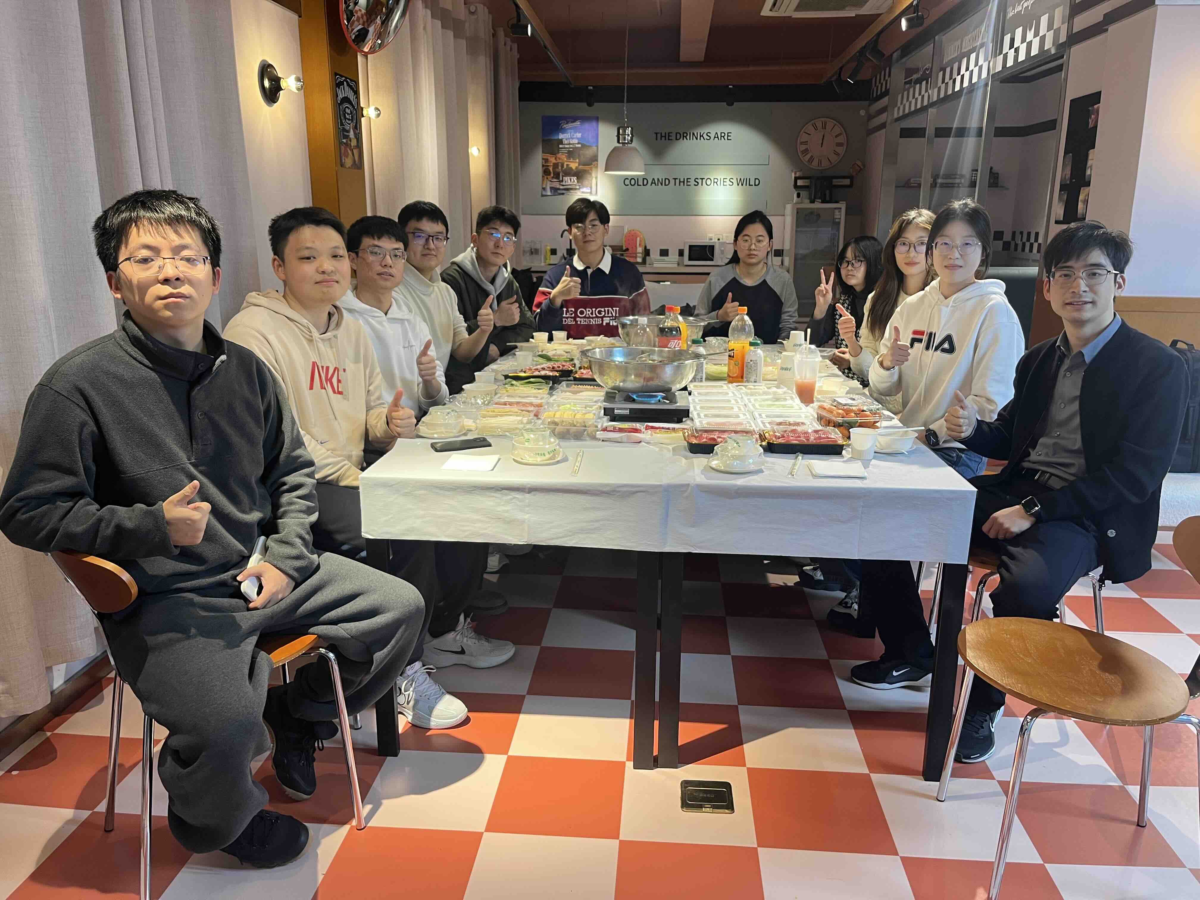 团队开展2025年团建活动